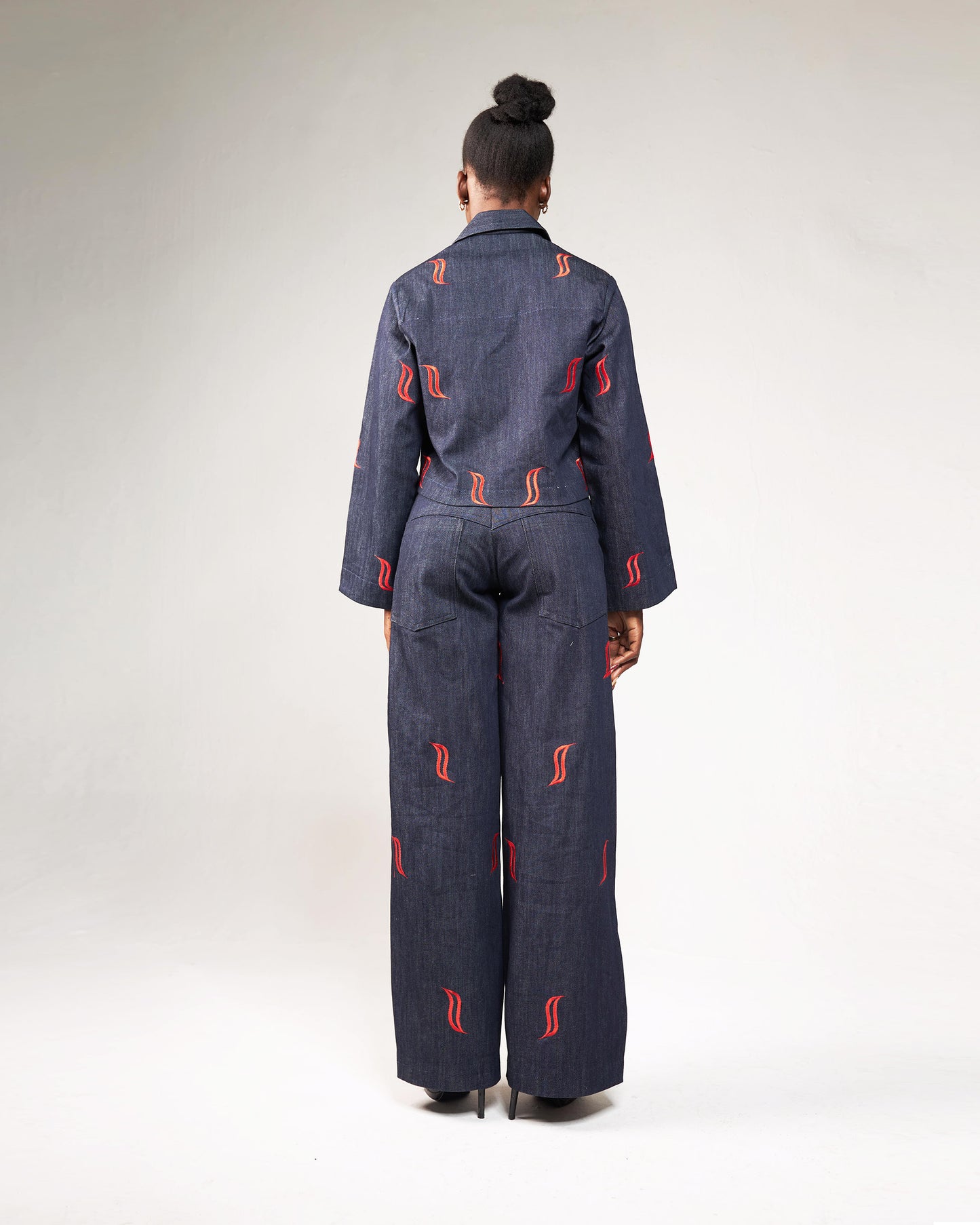 Ogyamframa Two Piece (Women)