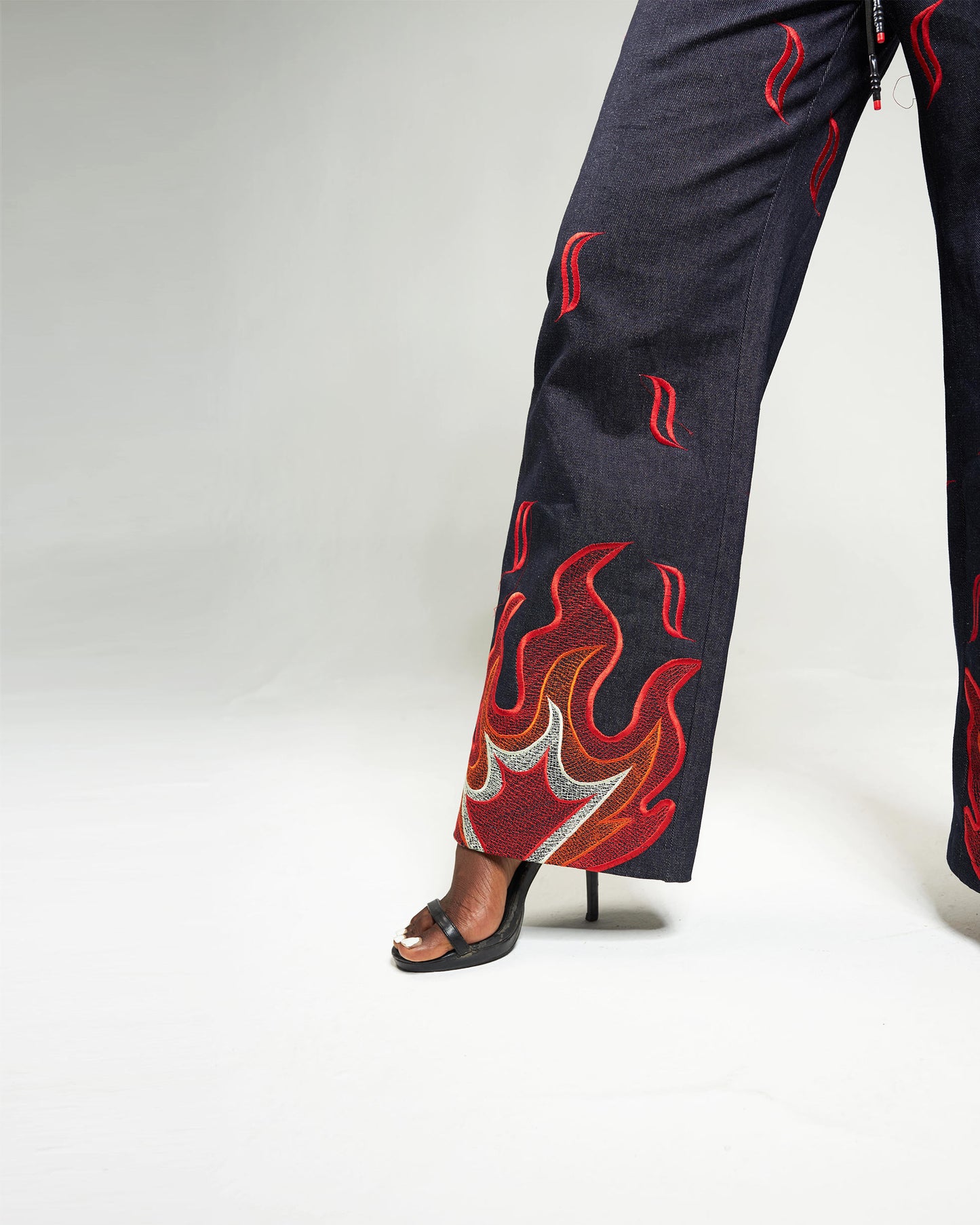 Ogyamframa Two Piece (Women)