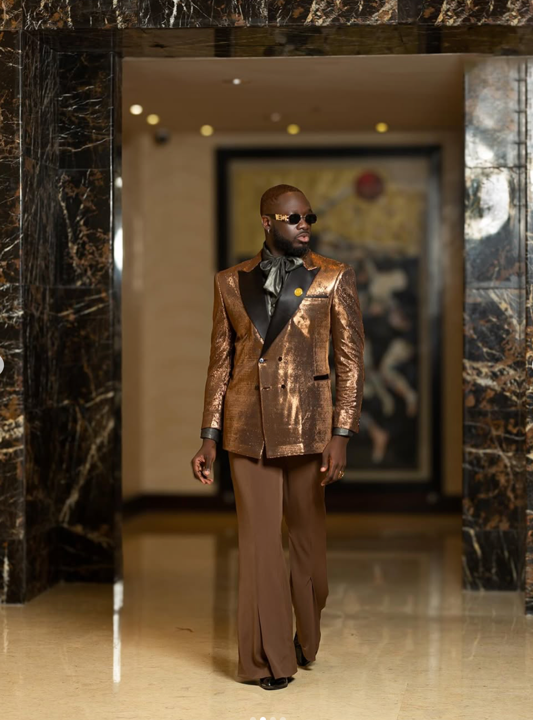 Lavish Gold Dusted Men’s Suit